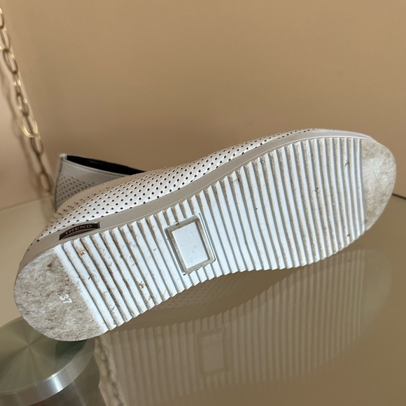 White Perforated Leather Flat Shoes by Nestt Trend Made In Türkiye Size 6.5 - Picture 6 of 8